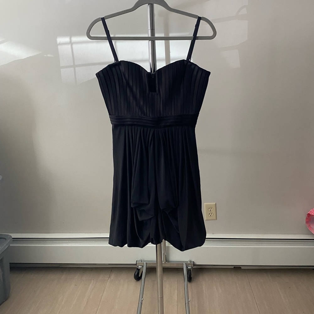 BCBGMaxAzria Black Pleated Strapless-Style Cocktail Dress
